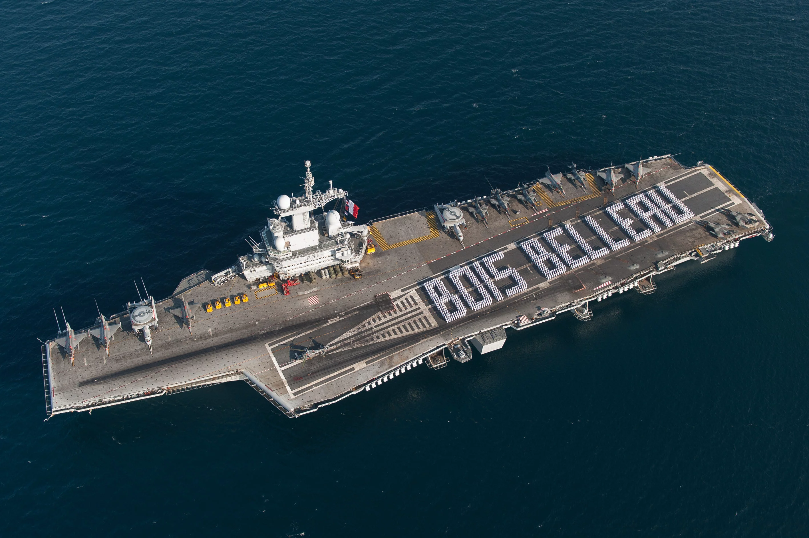 Le groupe aéronaval constitué autour du porte-avions Charles de Gaulle rentre à Toulon