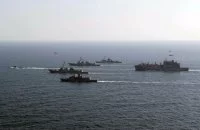 Les participants à l'exercice de lutte ASM en mer d'Arabie