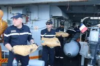 La frégate Floréal intercepte 7,4 tonnes de cannabis