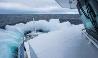 Le Beautemps-Beaupré par mer très agitée