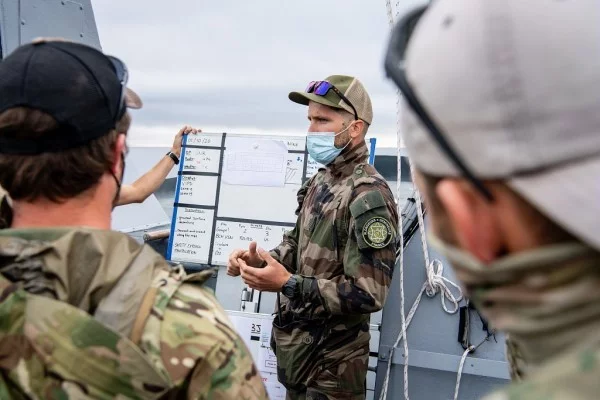 Briefing préparatoire à une plongée