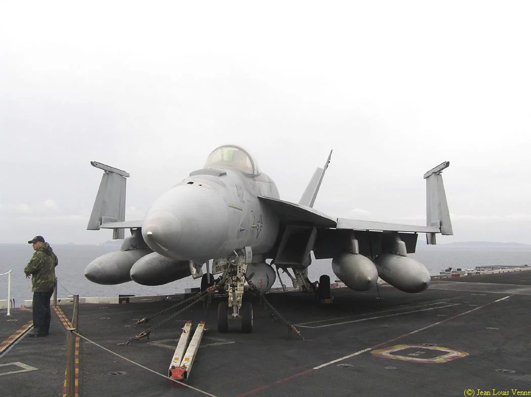 Un chasseur F-18