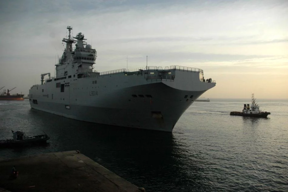 Arrivée du Tonnerre dans le port de Dakar