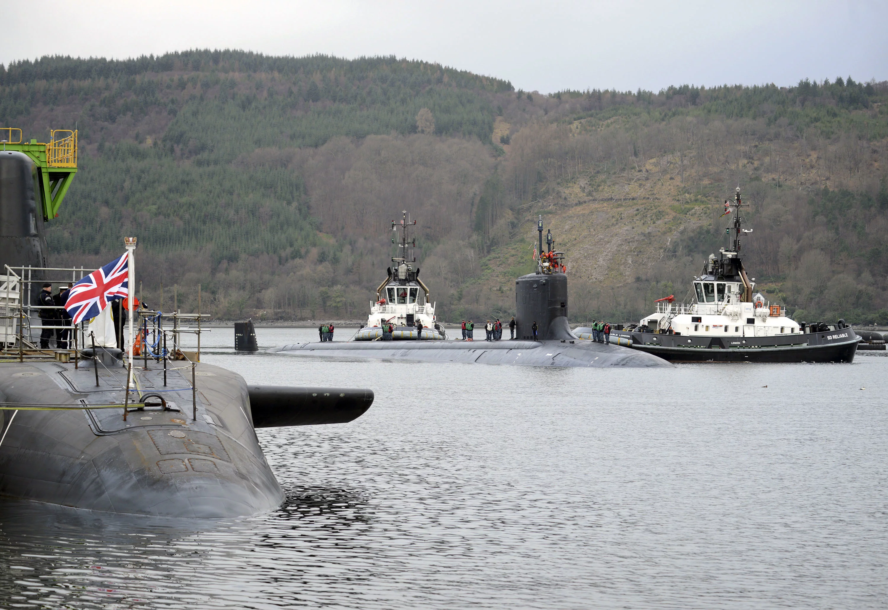 Le sous-marin USS Virginia arrive à la base britannique de Faslane