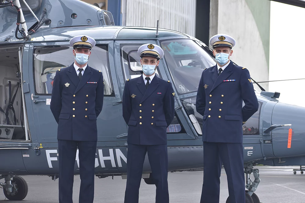 Les 3 nouveaux pilotes d’hélicoptères embarqués