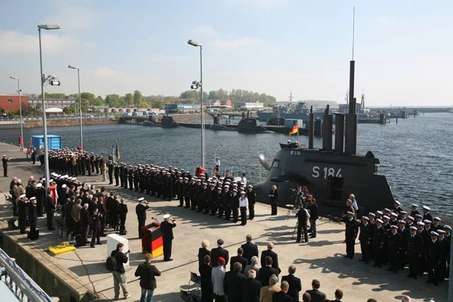Des commandants de sous-marins de 14 nations ont assisté Ã  la mise en service du U34
