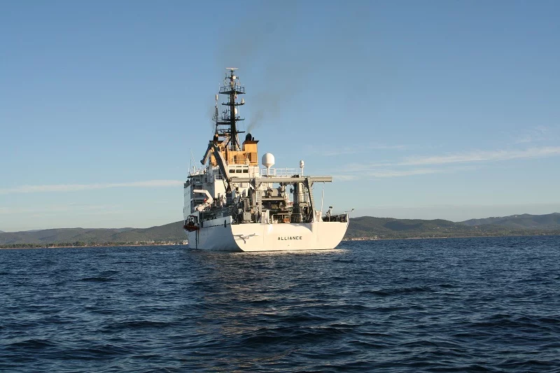 L'Alliance, navire de recherche scientifique de l'OTAN