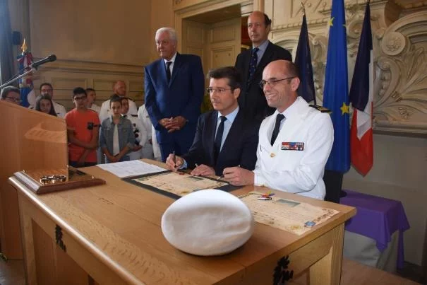 Signature de la convention de parrainage