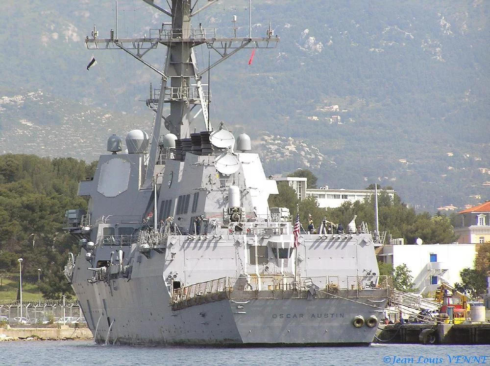 Escale à Toulon de l’USS Oscar Austin