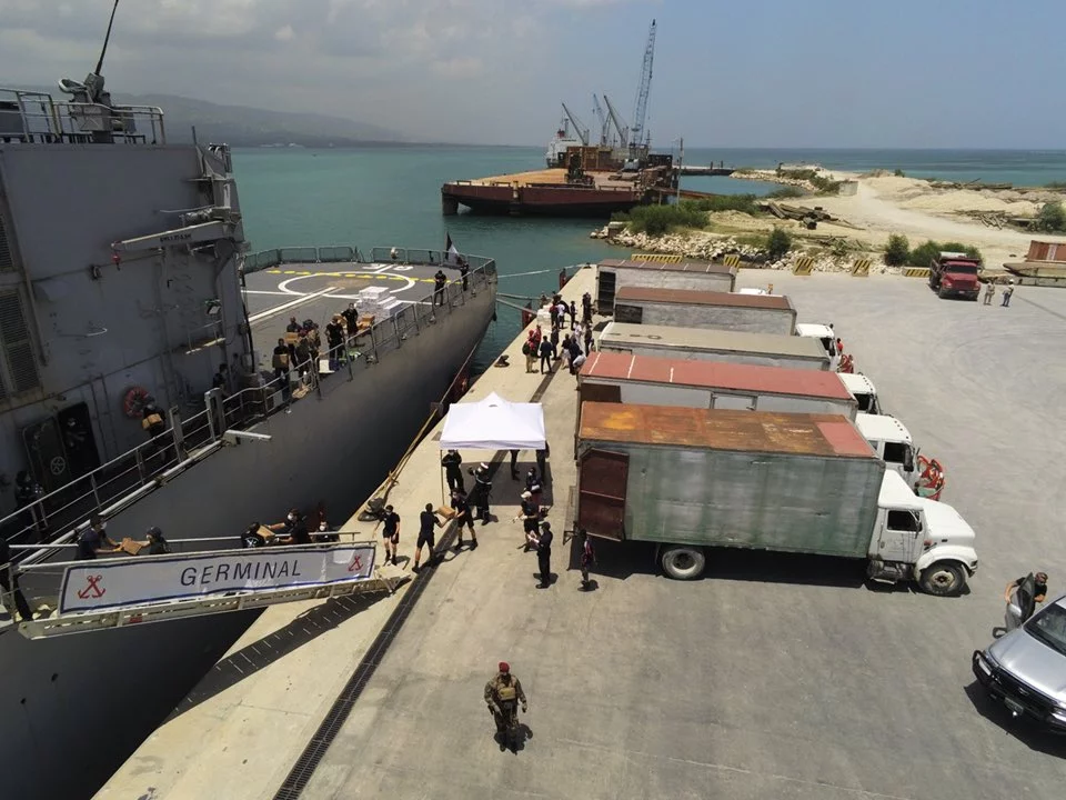 La frégate Germinal a accosté à Port-au-Prince avec 47t de dons humanitaires