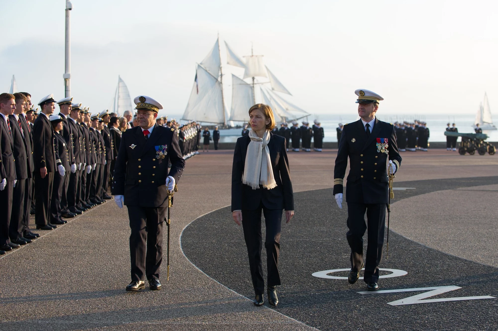 Florence Parly à la présentation aux drapeaux des nouvelles promotions de l'Ecole Navale