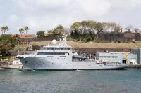 Le BSAOM Dumont d’Urville arrive à Fort-de-France