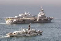 La frégate britannique HMS St Albans au sein du groupe aéronaval français