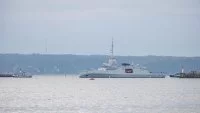 La frégate de défense et d'intervention Amiral Ronarc’h arrive à Brest