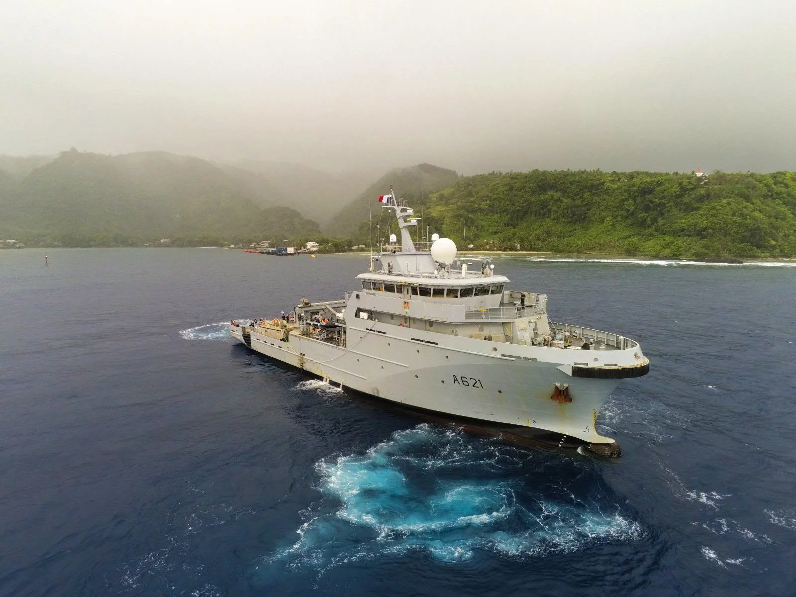 Le BSAOM d’Entrecasteaux au large de Wallis