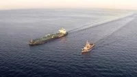 La frégate Jean Bart accompagne un pétrolier français en sortie du détroit d’Ormuz