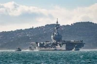 Le porte-avions Charles-de-Gaulle appareille de Toulon