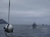 Les bâtiments-école entrent dans la baie de Scapa Flow