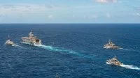 Le porte-hélicoptères Mistral, les frégates Surcouf et Germinal, et le patrouilleur La Combattante