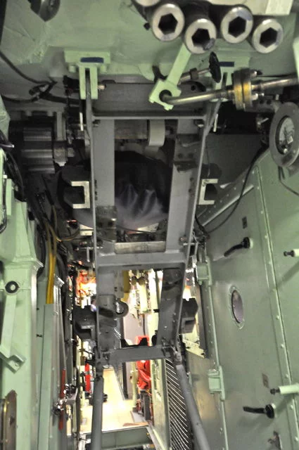 Embarquement des torpilles