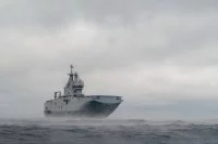 Le porte-hélicoptères Dixmude