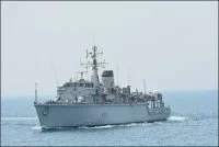 Le chasseur de mines britannique HMS Brocklesby