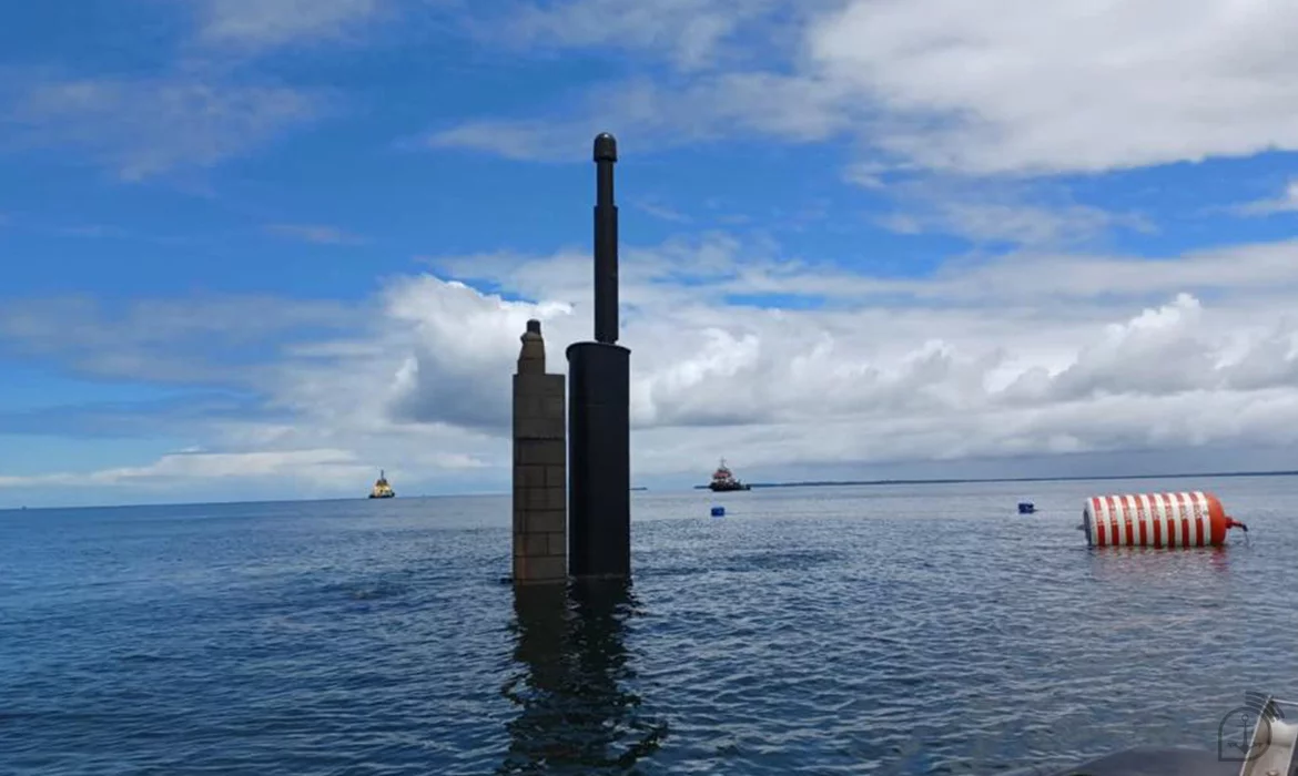 Plongée statique du sous-marin brésilien Humaitá