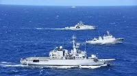 Le patrouilleur Arago, la frégate Prairial et le patrouilleur outre-mer Teriieroo a Teriierooiterai