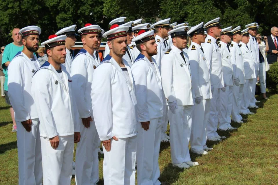 Une délégation de l'équipage de la frégate La Fayette