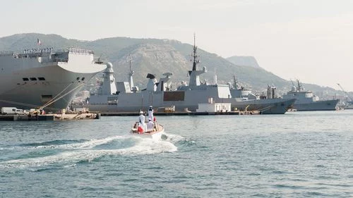 Un nouvel amiral à la barre de la Force d’Action Navale