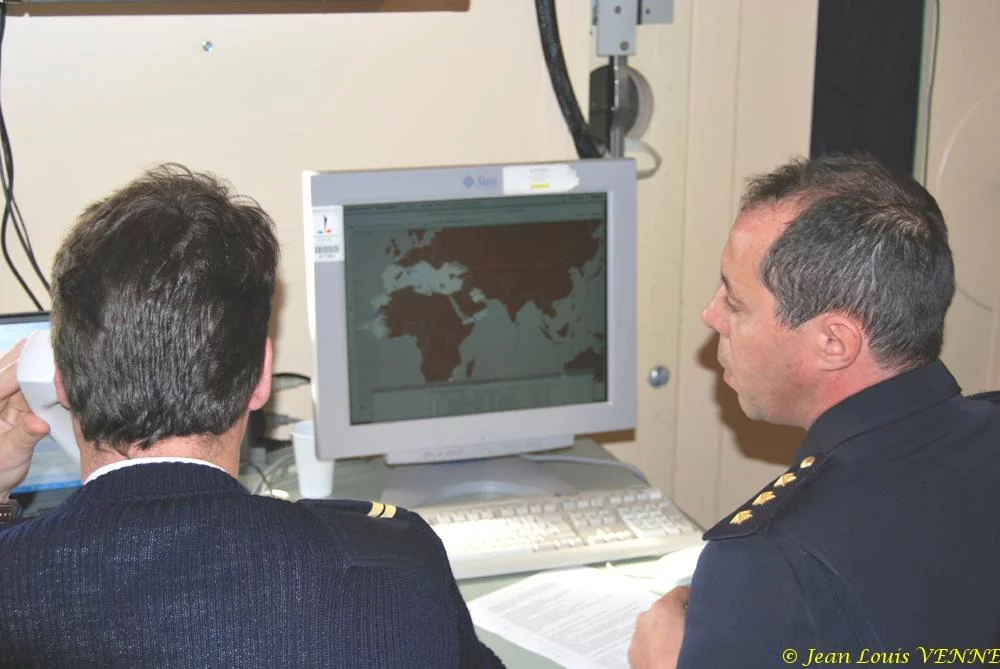 Au PC franco-algérien de l'exercice Raïs Hamidou