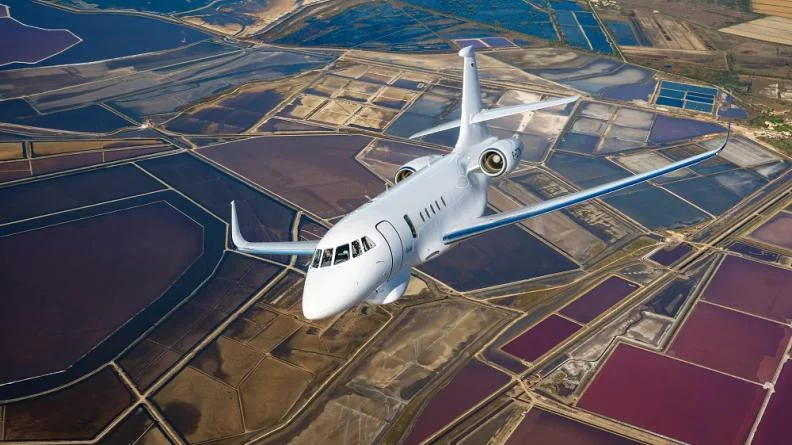 Un avion de surveillance maritime Falcon 2000 Albatros