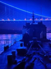 Le Cdt Birot passe le détroit des Dardanelles
