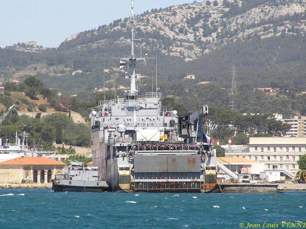 Le Bougainville