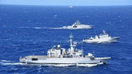 Le patrouilleur Arago, la frégate Prairial et le patrouilleur outre-mer Teriieroo a Teriierooiterai