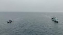 Le patrouilleur Fulmar et la frégate HDMS Triton de la Marine danoise