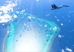 Un chasseur chinois au-dessus du récif de Scarborough (mer de Chine méridionale)