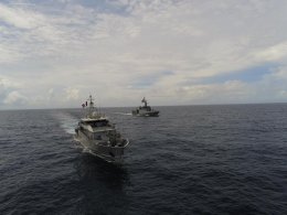 Le patrouilleur Antilles-Guyane (PAG) La Combattante et le patrouilleur colombie Victoria