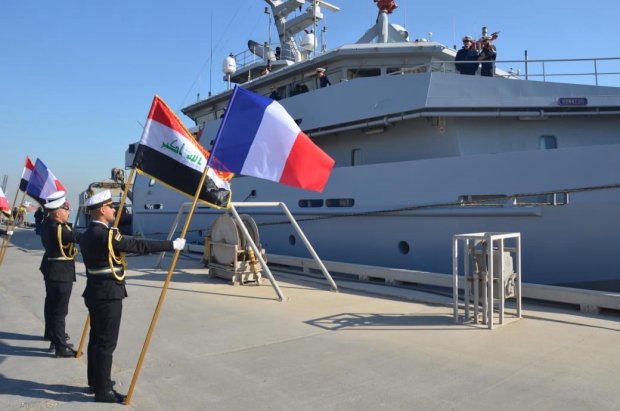 Le BSAM Seine accoste à la base d’Umm Qasr à Bassora (Irak)