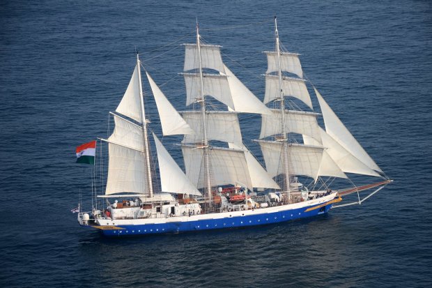 Le voilier-école indien INS Sudarshini